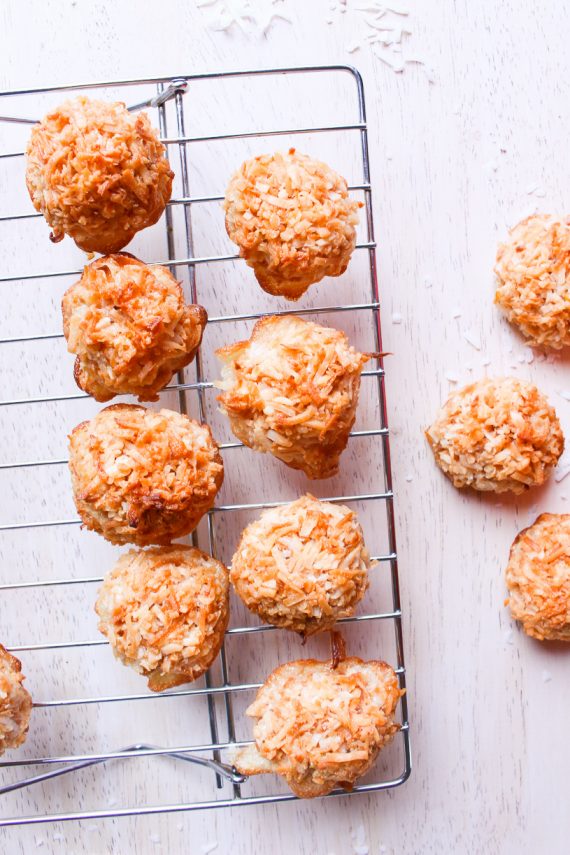 Low FODMAP Coconut Macaroons