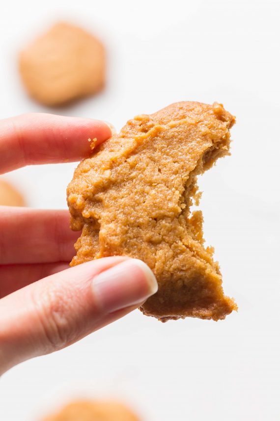 Low FODMAP Peanut Butter Cookies