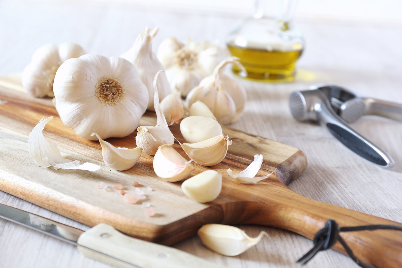 Why is Garlic Infused Oil Low FODMAP? A Little Bit Yummy