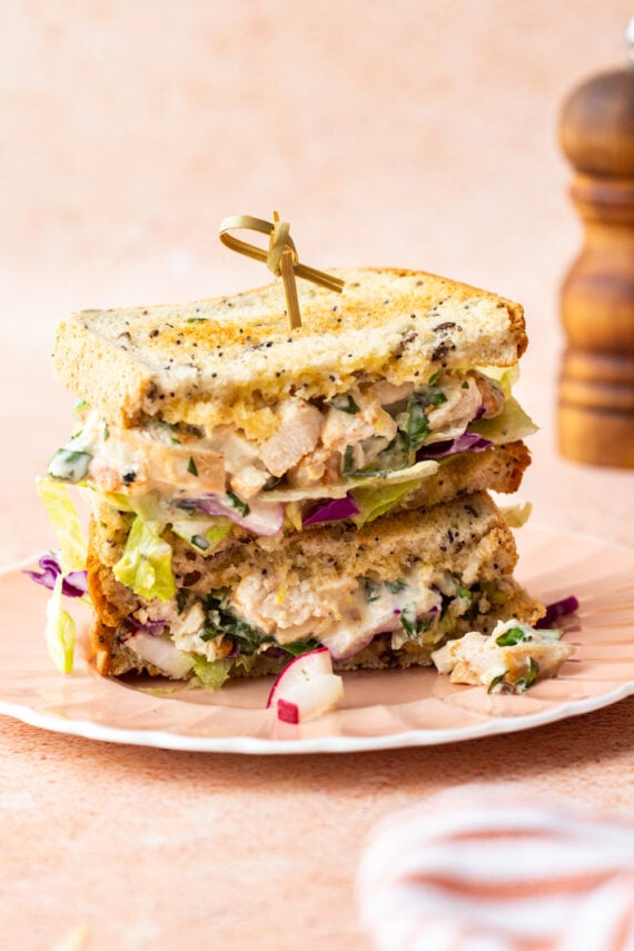 Low FODMAP Creamy Lemon Basil Chicken Sandwich