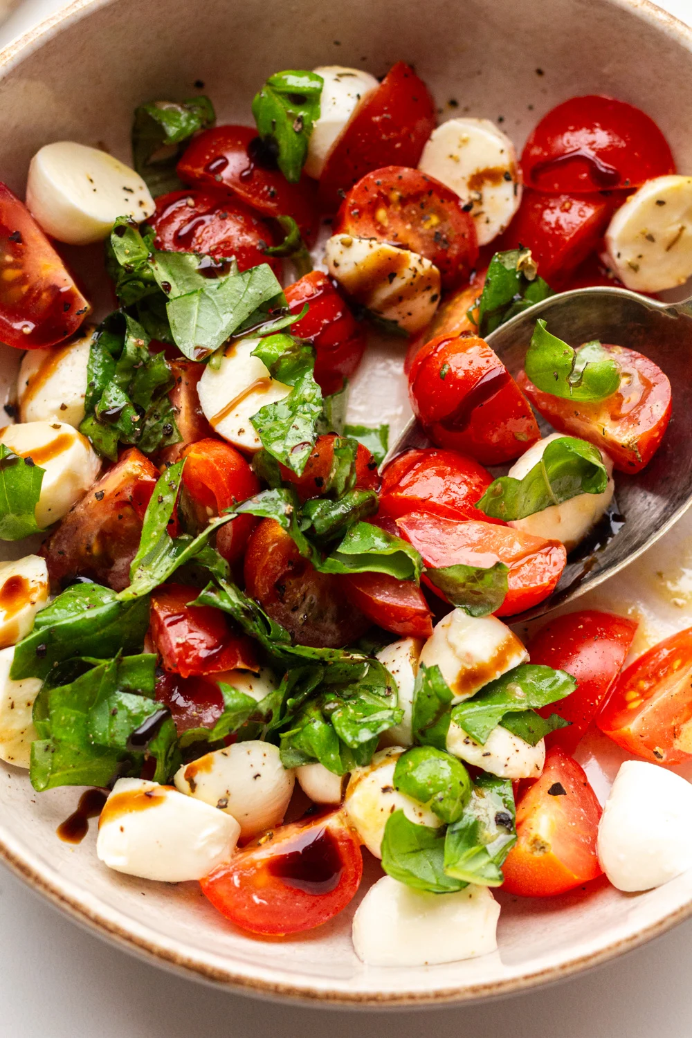 Low FODMAP Caprese Salad - A Little Bit Yummy