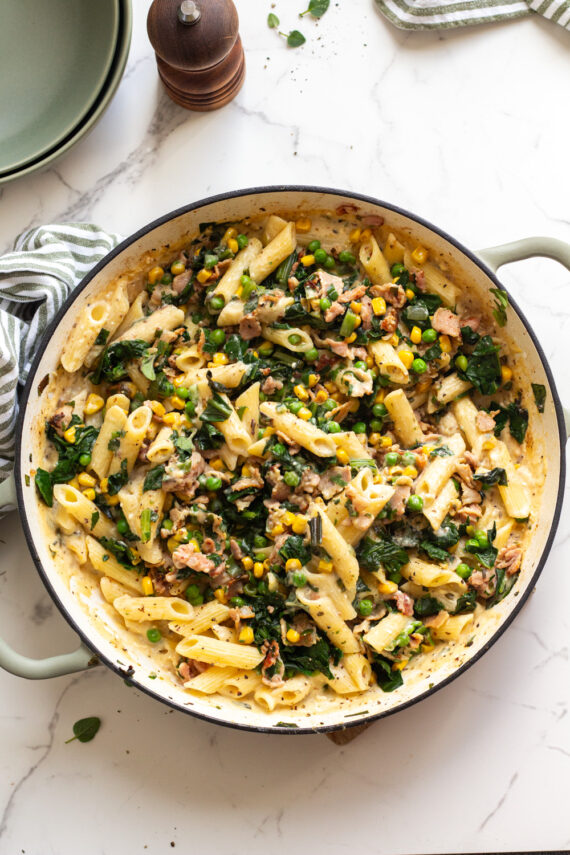 Low FODMAP Creamy Pasta with Bacon & Veggies